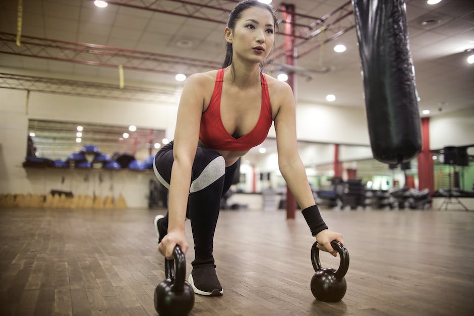 “Cannabis And Fitness: How To Incorporate Your Favorite Strains Into Your Workout Routine”
