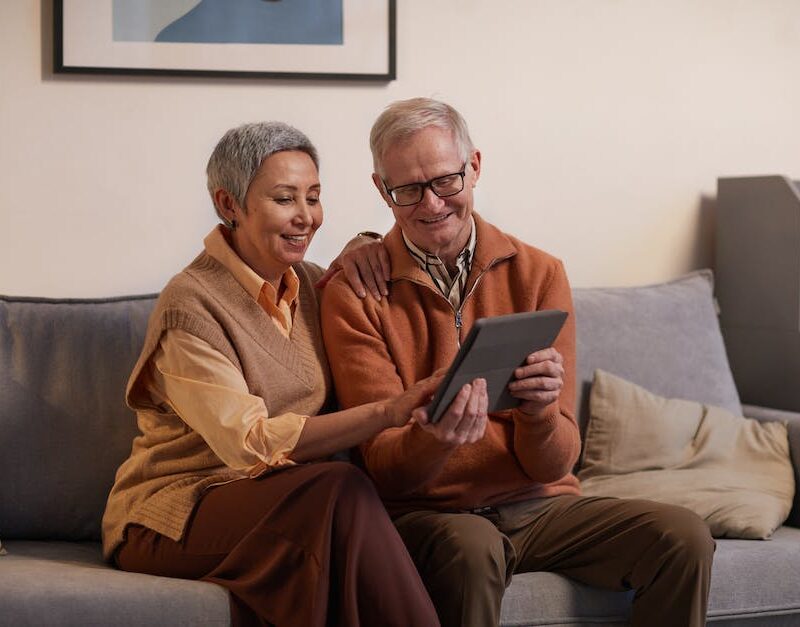 cannabis-for-seniors-addressing-common-concerns-and-potential-benefits_featured_photo