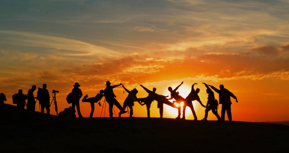 Elevated Etiquette: A Guide To Cannabis Social Norms In California