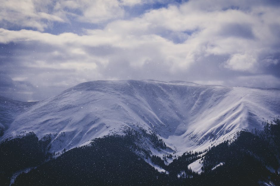 High Times At High Altitude: Cannabis-Friendly Ski Resorts In California