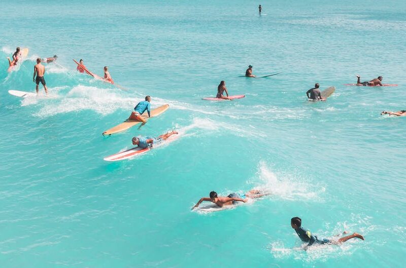 riding-the-wave-how-pro-surfers-use-cbd-for-enhanced-recovery_featured_photo
